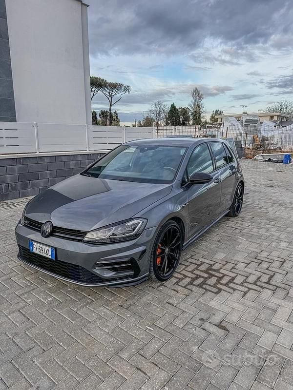 Usata VW Golf VII R-line 208 CV (152 kW) 2019 Grigio Berlina