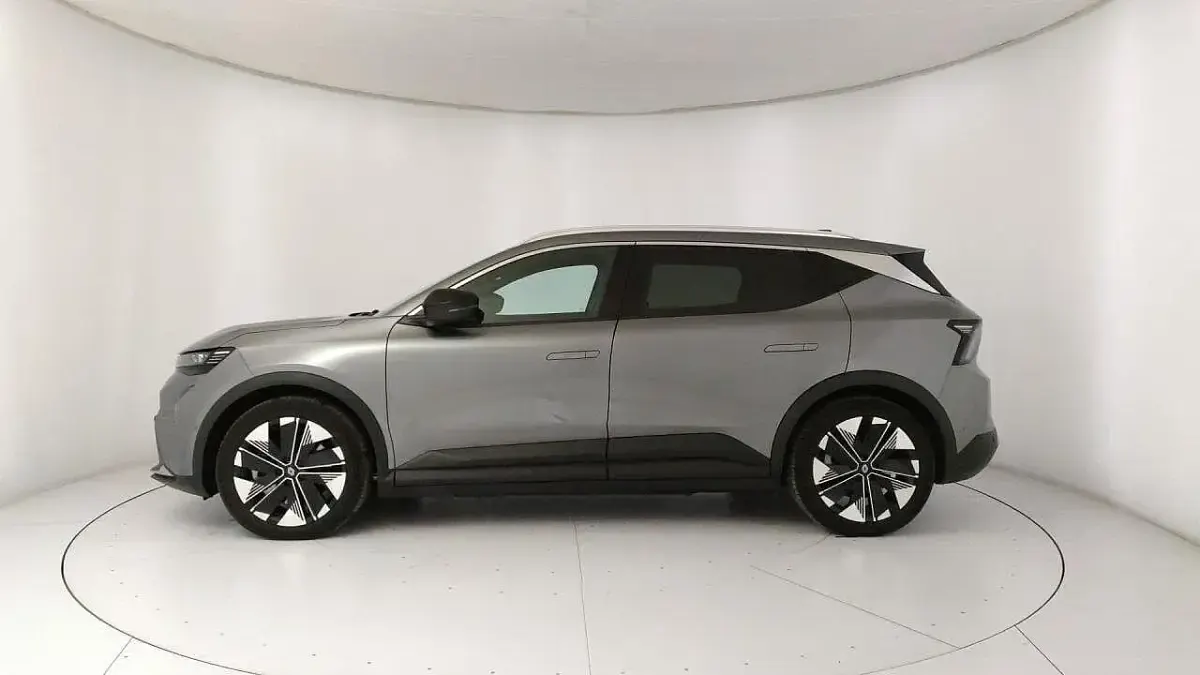 Usata Renault Scénic Komfort 55 kW (75 CV) 2025 Grigio Monovolume