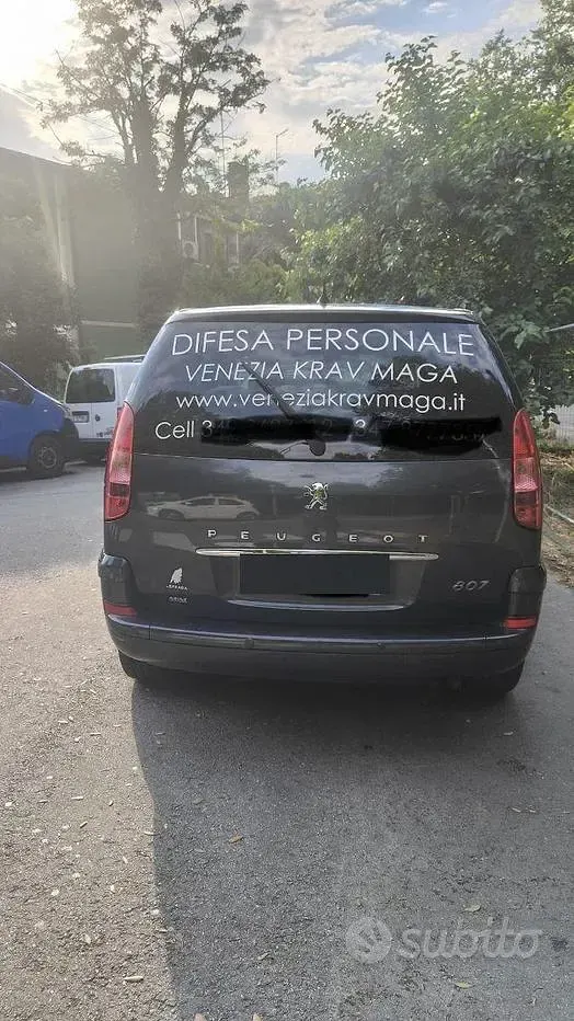 Usata Peugeot 807 2005 Blu Monovolume