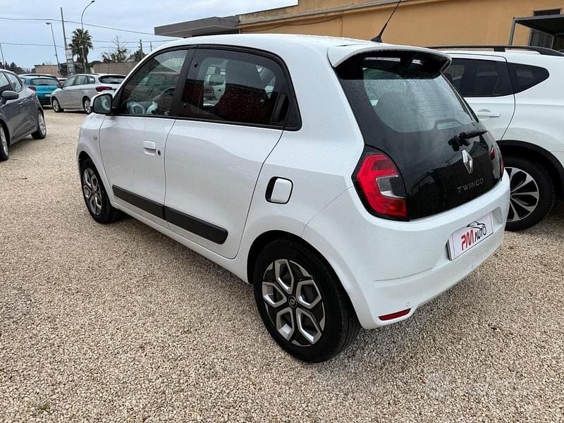 Usata Renault Twingo Intens 65 CV (47 kW) 2020 Bianco Utilitaria