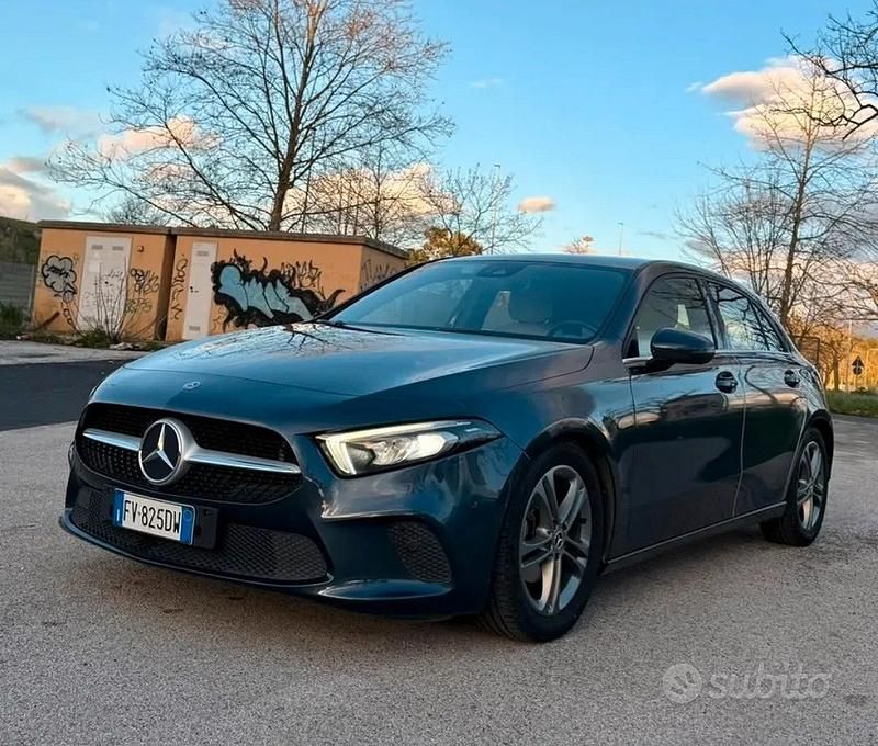 Usata Mercedes A180 2019 Blu Berlina