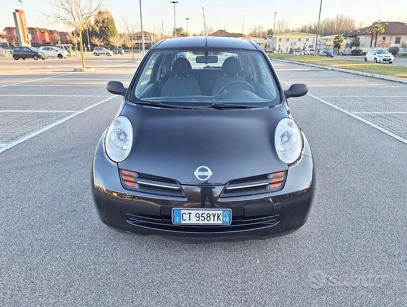 Usata Nissan Micra 65 CV (47 kW) 2005 Nero Berlina