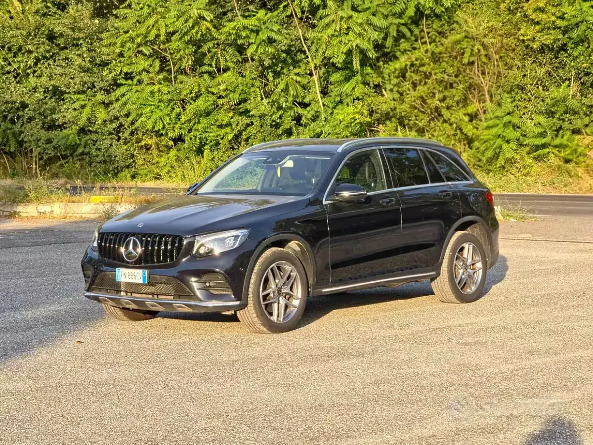 Usata Mercedes GLC220 Exclusive 204 CV (150 kW) 2017 Nero SUV