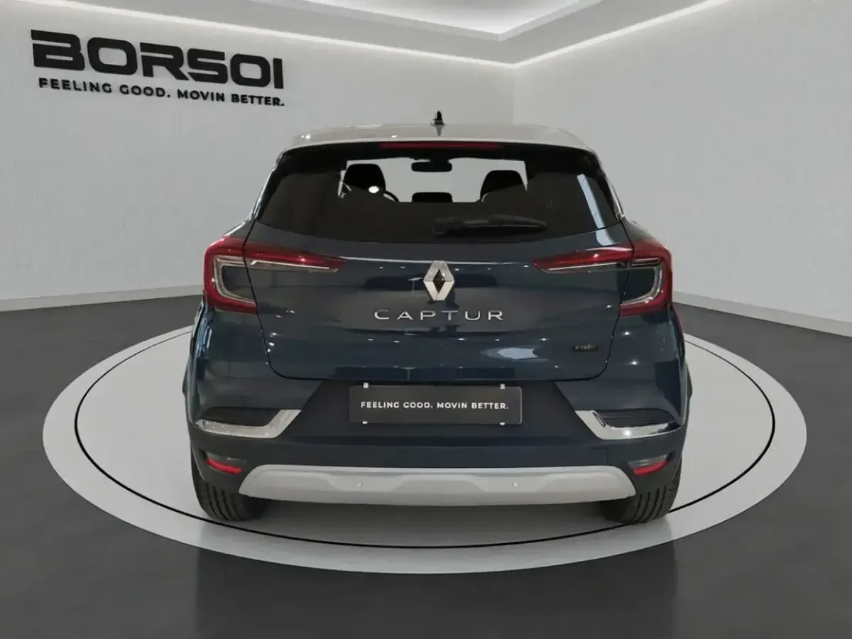 Usata Renault Captur Techno 94 CV (69 kW) 2023 Bic. blu marine/tetto grigio SUV