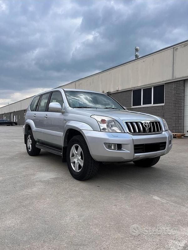 Usata Toyota Land Cruiser 173 CV (127 kW) 2006 Grigio SUV