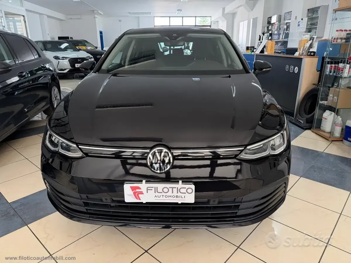 Usata VW Golf VIII Life 150 CV (110 kW) 2022 Nero Berlina