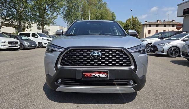 Usata Toyota Corolla Cross Trend 197 CV (144 kW) 2025 Argento SUV