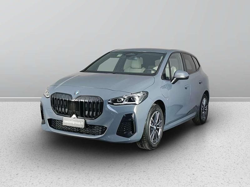 Sparkling copper grey metalliz Usata 2024 BMW 225 Active Tourer Monovolume | 32.900 € (Buon prezzo) - Immagine 1/4