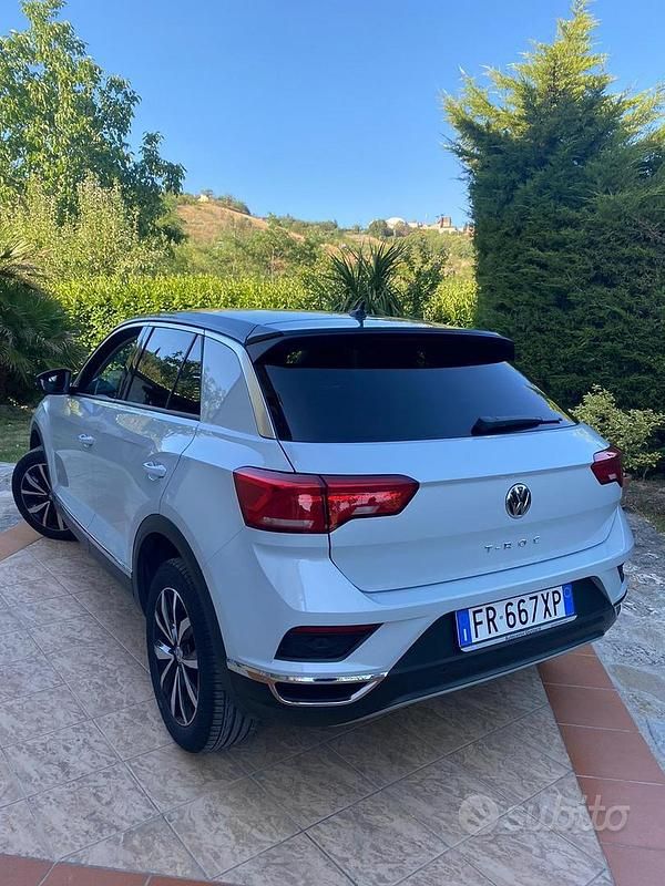 Usata VW T-Roc 115 CV (84 kW) 2018 Bianco SUV