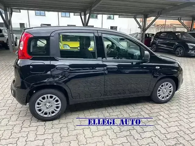 Nuova Fiat Panda 69 CV (50 kW) 2025 Nero Berlina