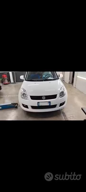 Usata Suzuki Swift 2008 Bianco Utilitaria