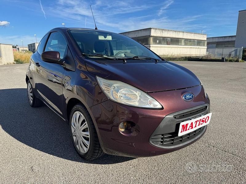 Viola Usata 2010 Ford Ka Titanium Due volumi | 2990 € (Ottimo prezzo) - Immagine 1/4