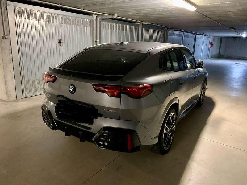 Usata BMW iX2 M Sport 103 kW (141 CV) 2024 Grigio SUV