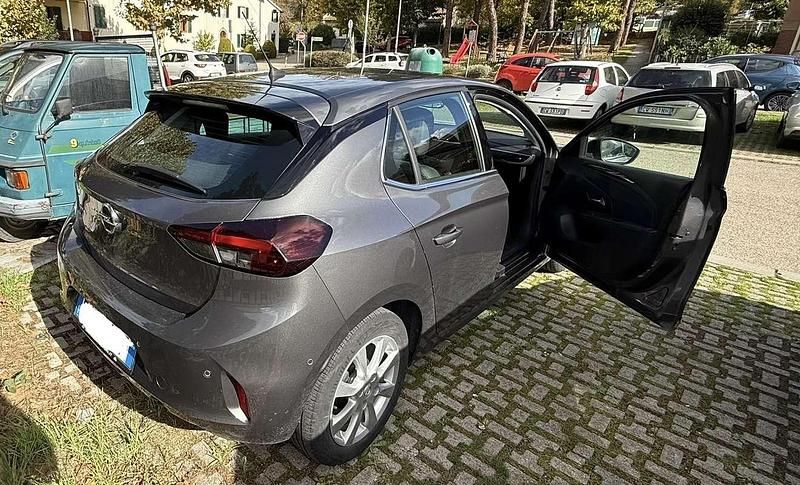 Usata Opel Corsa Edition 75 CV (55 kW) 2019 Grigio Berlina