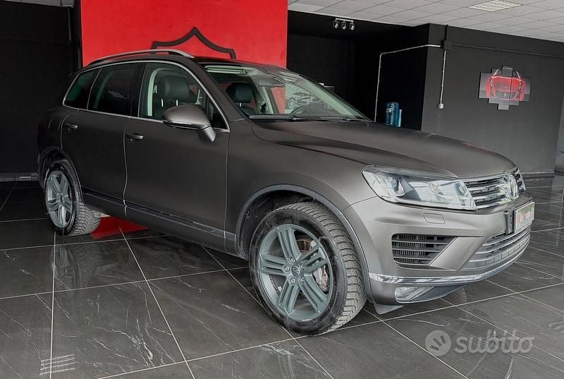 Usata VW Touareg Sport 262 CV (192 kW) 2017 Grigio SUV