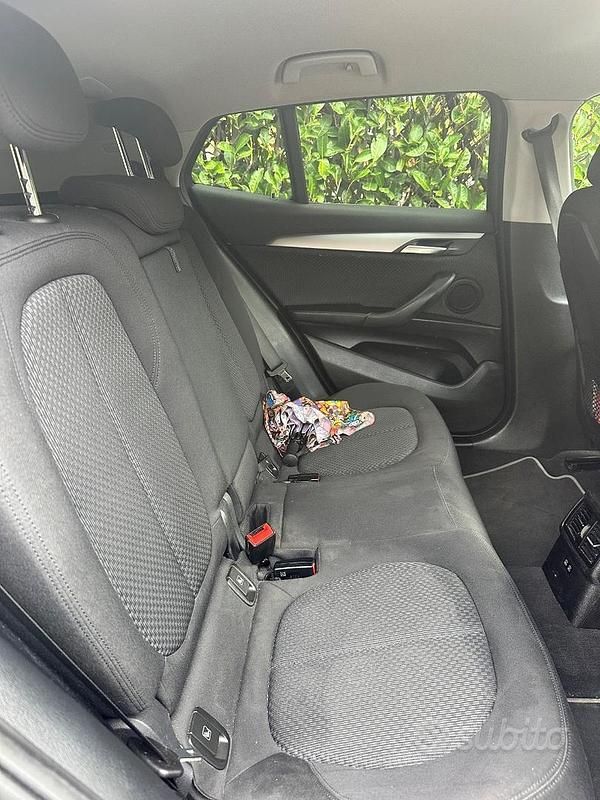 Usata BMW X2 Advantage 116 CV (85 kW) 2022 Nero SUV