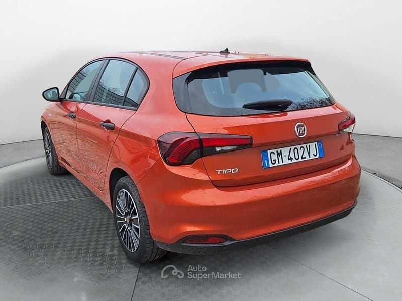 Usata Fiat Tipo 101 CV (74 kW) 2023 Gray Utilitaria