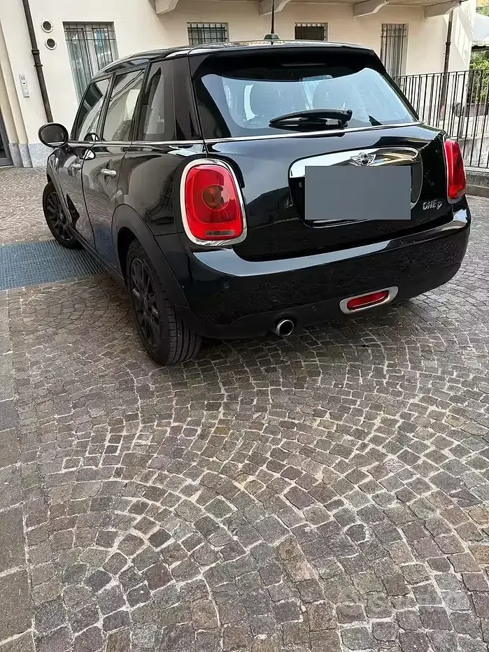 Usata Mini One D 95 CV (69 kW) 2017 Nero Utilitaria