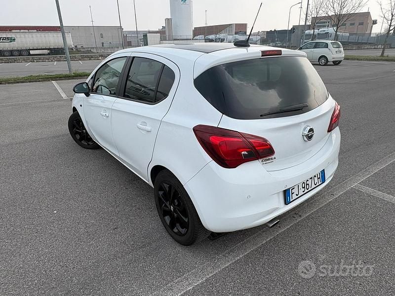 Usata Opel Corsa 90 CV (66 kW) 2017 Bianco Utilitaria