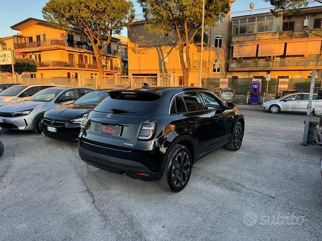 Usata Fiat 600 La Prima 110 CV (80 kW) 2025 Nero SUV