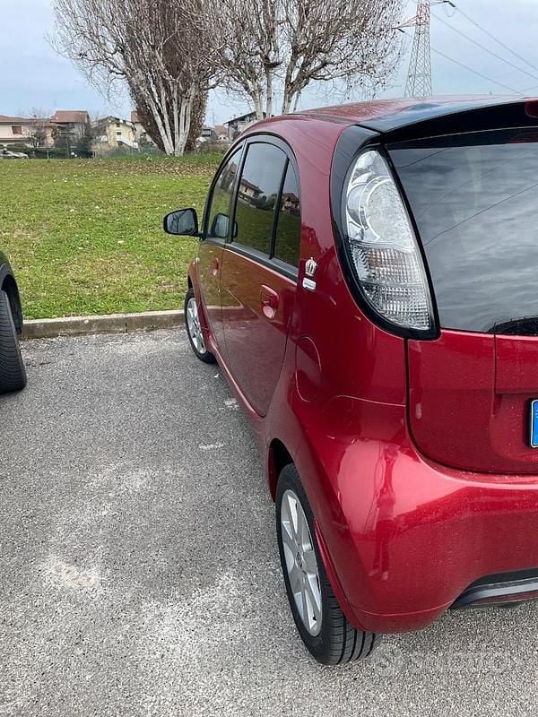 Usata Citroën C-zero Seduction 35 kW (48 CV) 2016 Rosso Utilitaria