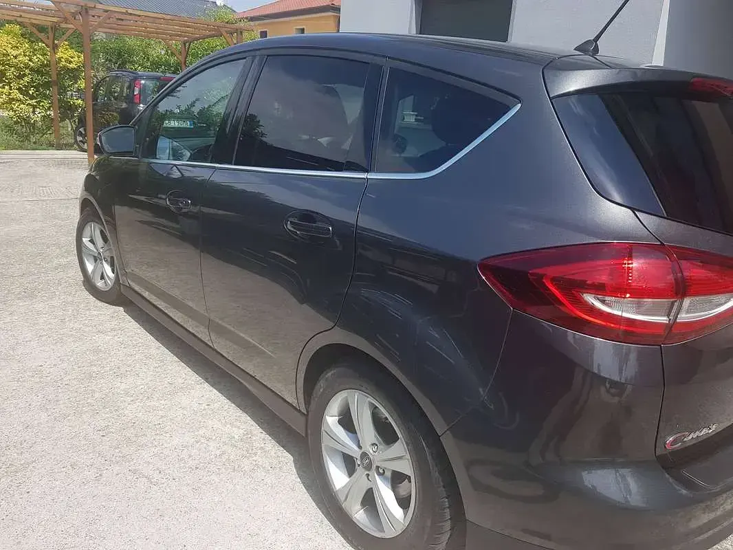 Usata Ford C-MAX Titanium S 120 CV (88 kW) 2018 Grigio Monovolume