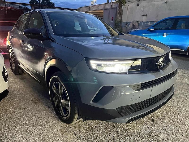 Nuova Opel Mokka Edition 136 CV (100 kW) 2025 Vari colori SUV