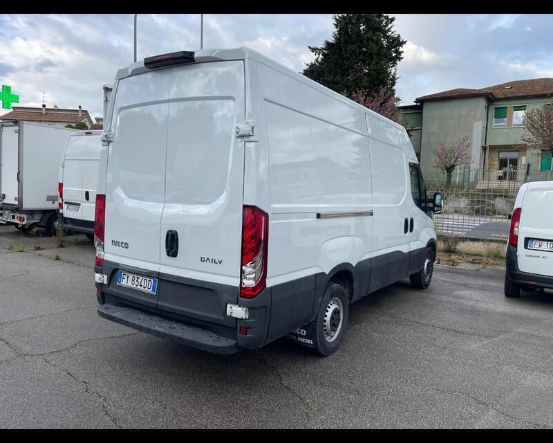 Usata Iveco Daily 156 CV (114 kW) 2019 Bianco