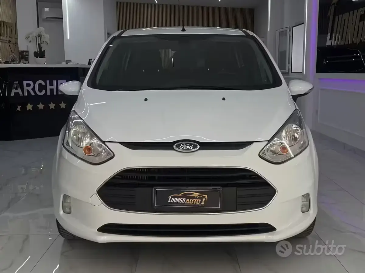 Usata Ford B-MAX Titanium 95 CV (69 kW) 2015 Bianco Monovolume