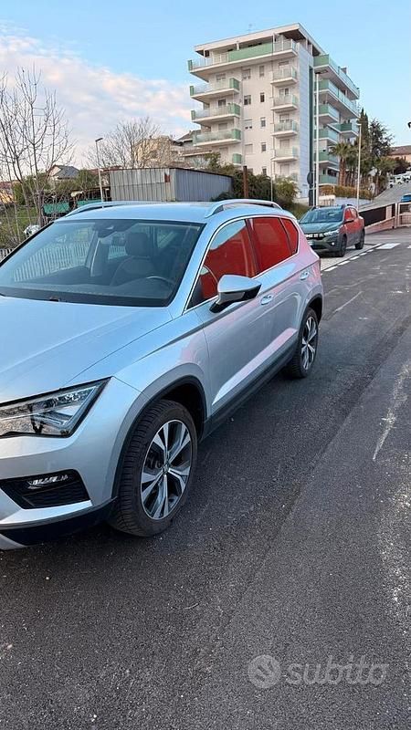 Usata Seat Ateca 116 CV (85 kW) 2020 Grigio SUV