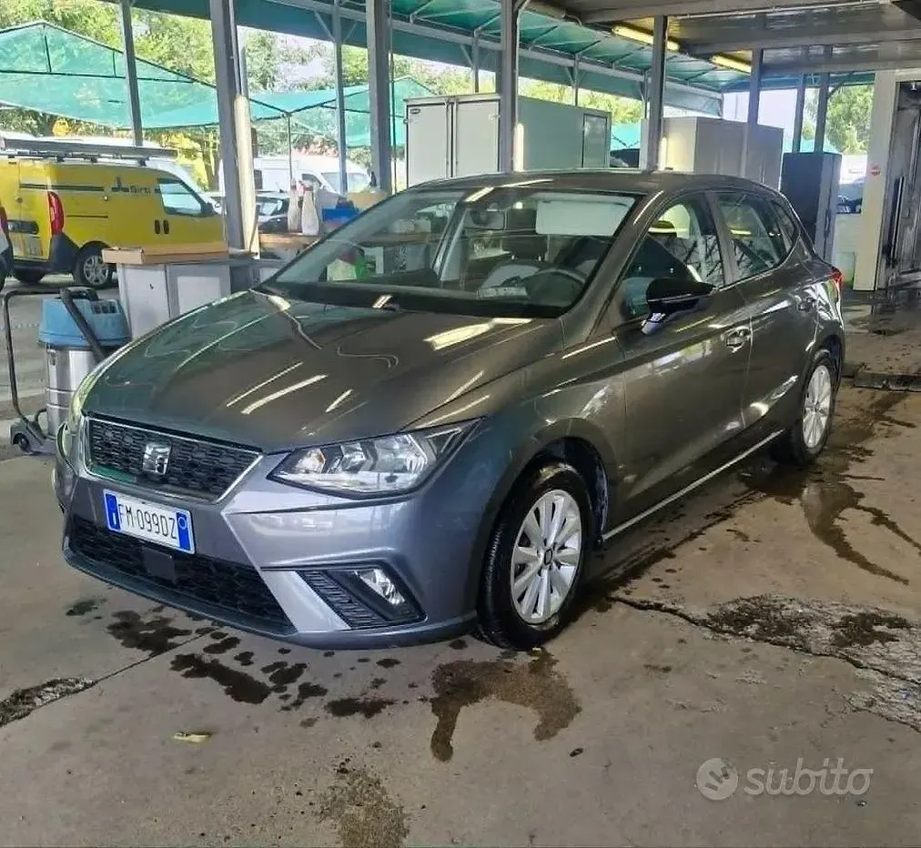 Usata Seat Ibiza 75 CV (55 kW) 2017 Grigio Berlina
