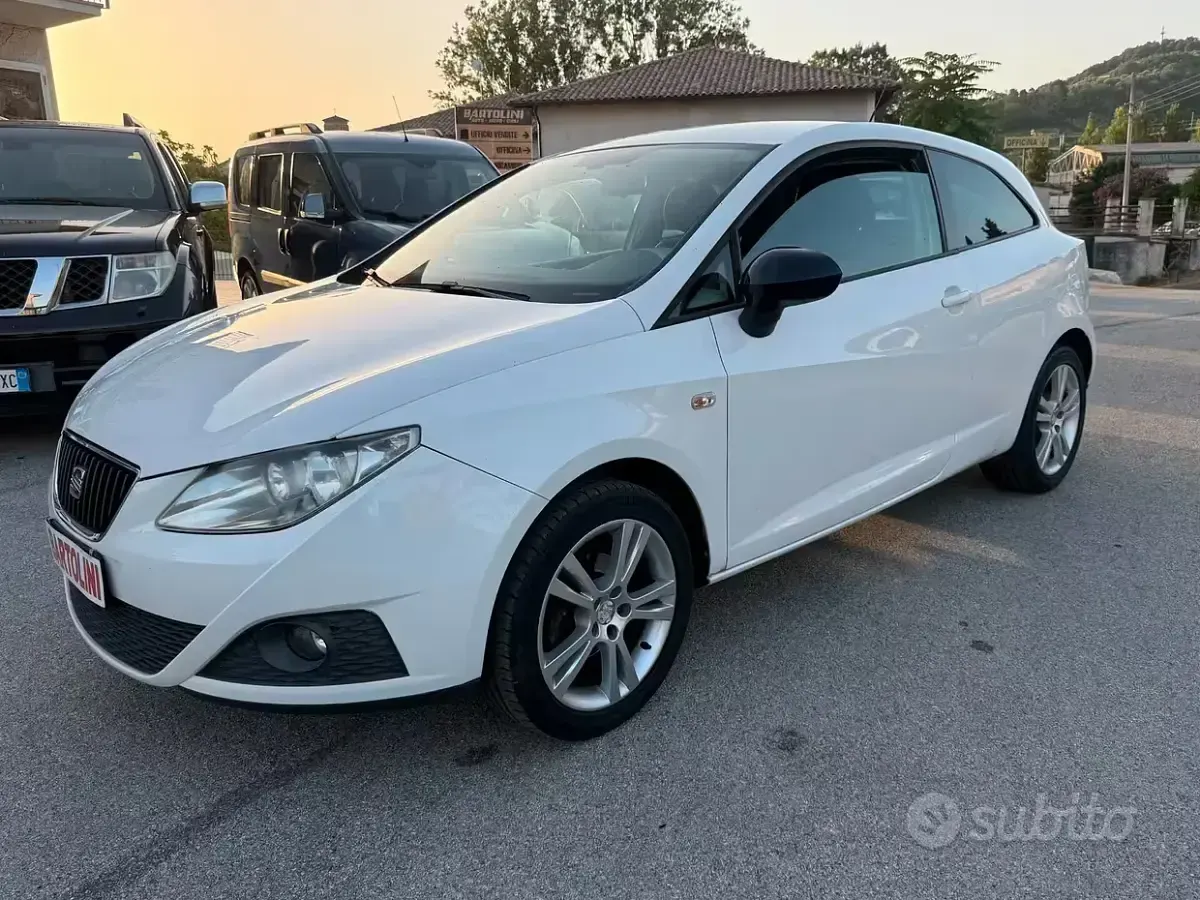 Usata Seat Ibiza Reference 69 CV (50 kW) 2013 Coupé