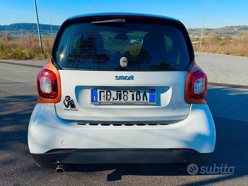 Usata Smart ForTwo Coupé 71 CV (52 kW) 2015 Bianco Coupé