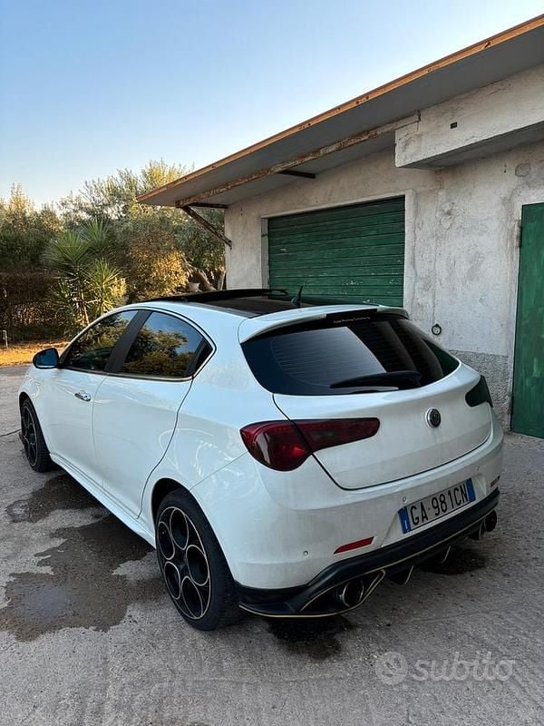 Usata Alfa Romeo Giulietta 109 CV (80 kW) 2011 Utilitaria