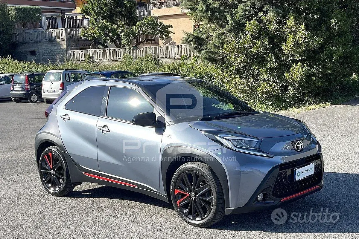 Usata Toyota Aygo X Lounge 72 CV (52 kW) 2023 Nero SUV