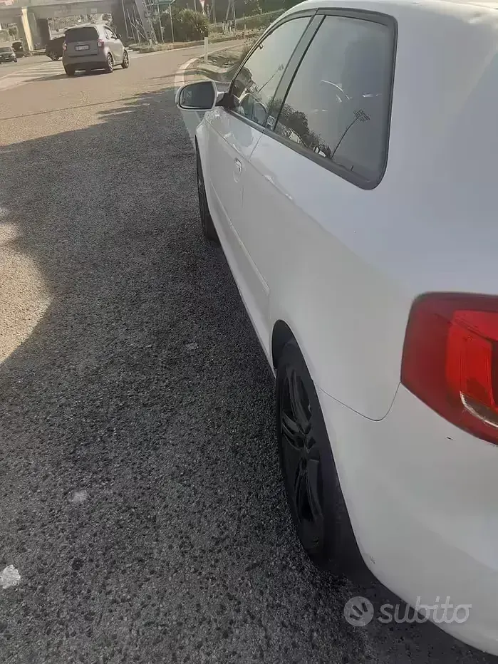 Usata Audi A3 Attraction 105 CV (77 kW) 2011 Bianco Utilitaria