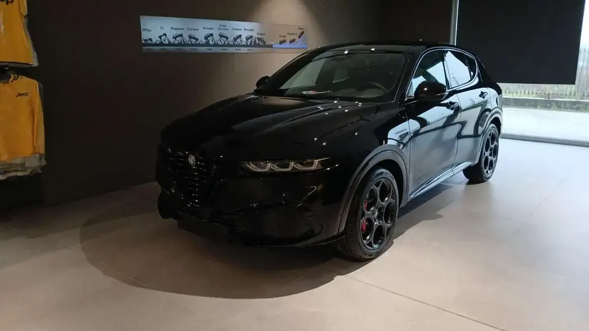Nuova Alfa Romeo Tonale Veloce 175 CV (128 kW) 2026 Nero SUV