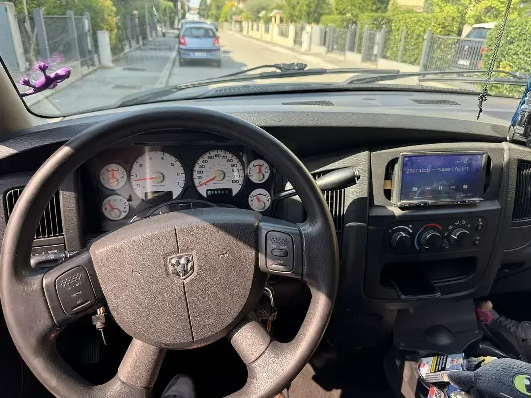 Usata Dodge Ram 238 CV (175 kW) 2005 Nero Pick-up