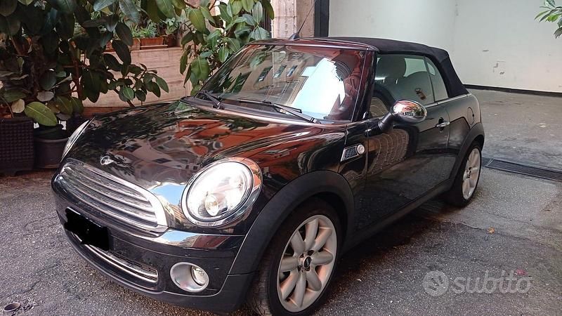 Usata Mini Cooper Cabriolet 122 CV (89 kW) 2010 Nero Cabrio