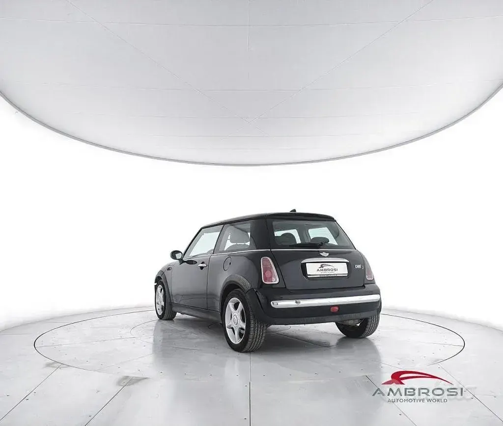 Usata Mini One D 88 CV (64 kW) 2006 Nero Utilitaria