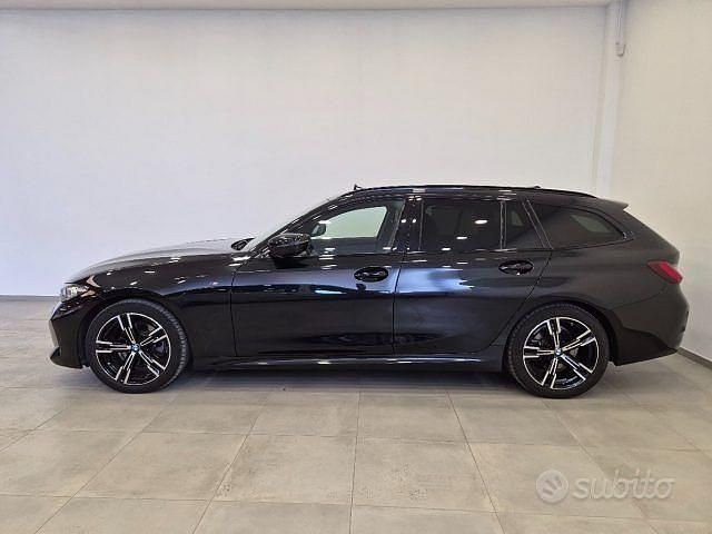 Usata BMW 320e M Sport 190 CV (139 kW) 2024 Verde Station wagon