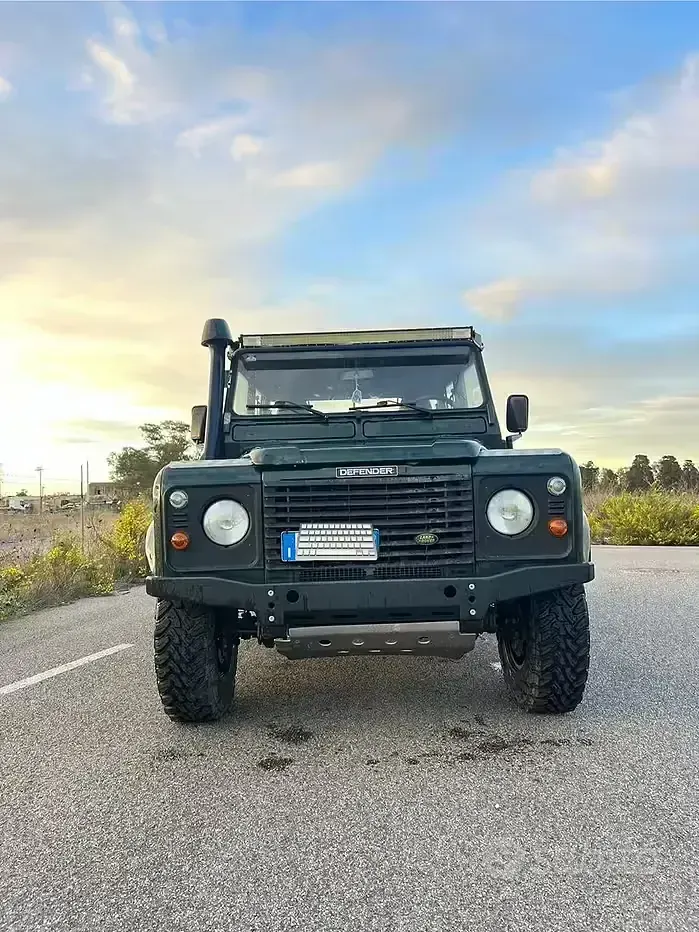 Usado Land Rover Defender 122 CV (89 kW) 2003 Descapotable