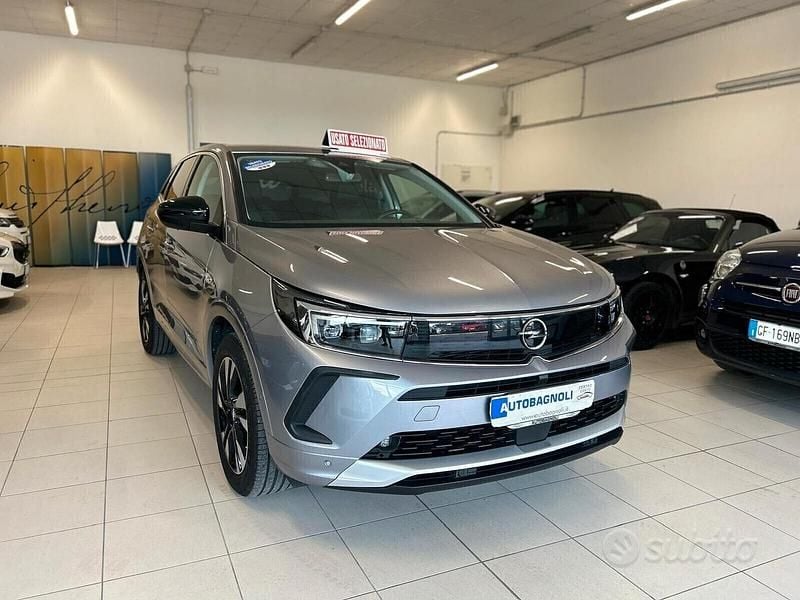 Usata Opel Grandland X Business Elegance 131 CV (96 kW) 2022 Grigio SUV