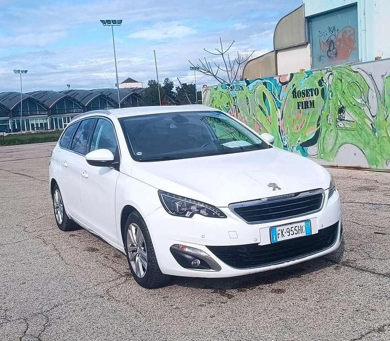 Usata Peugeot 308 120 CV (88 kW) 2017 Station wagon