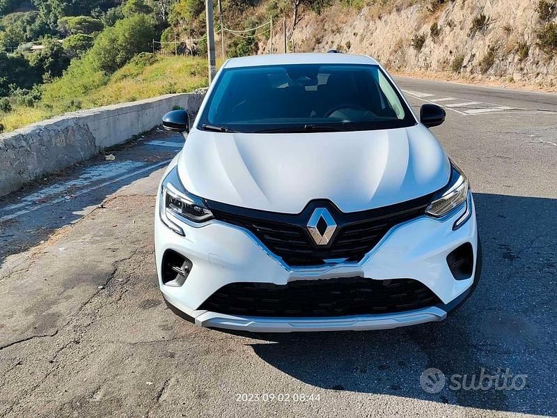 Usata Renault Captur 145 CV (106 kW) 2021 Bianco SUV