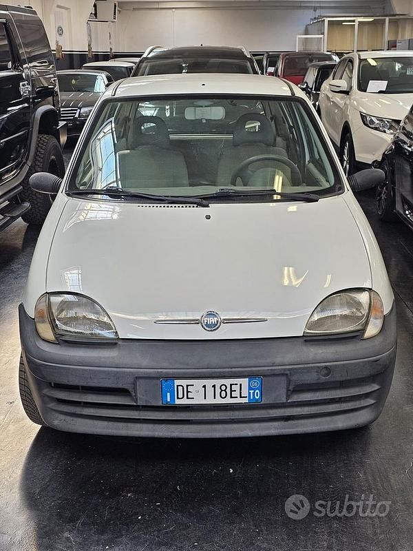 Usata Fiat 600 54 CV (39 kW) 2006 Bianco Utilitaria