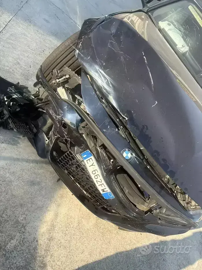 Usata BMW 318 150 CV (110 kW) 2015 Bluazzurro Berlina