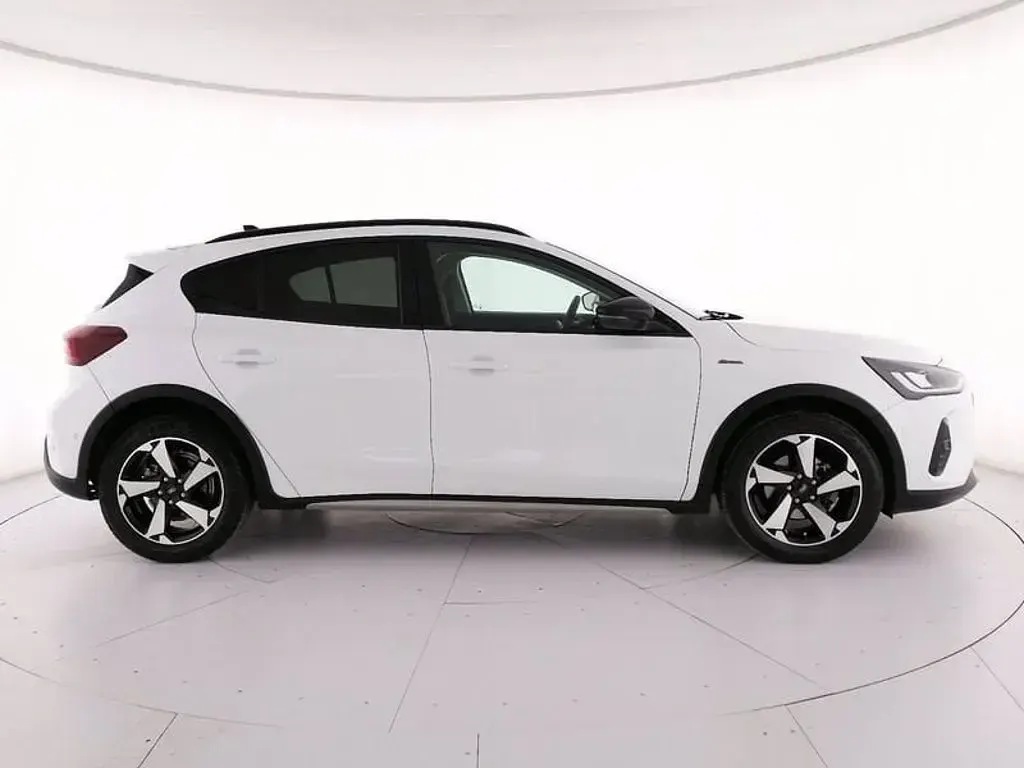 Usata Ford Focus Active 125 CV (91 kW) 2023 Bianco SUV
