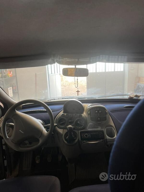 Usata Fiat Multipla 110 CV (80 kW) 2001 Grigio Monovolume