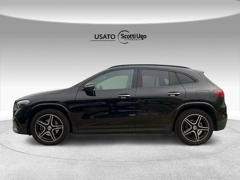 Usata Mercedes GLA180 Advanced Plus 116 CV (85 kW) 2023 Nero SUV